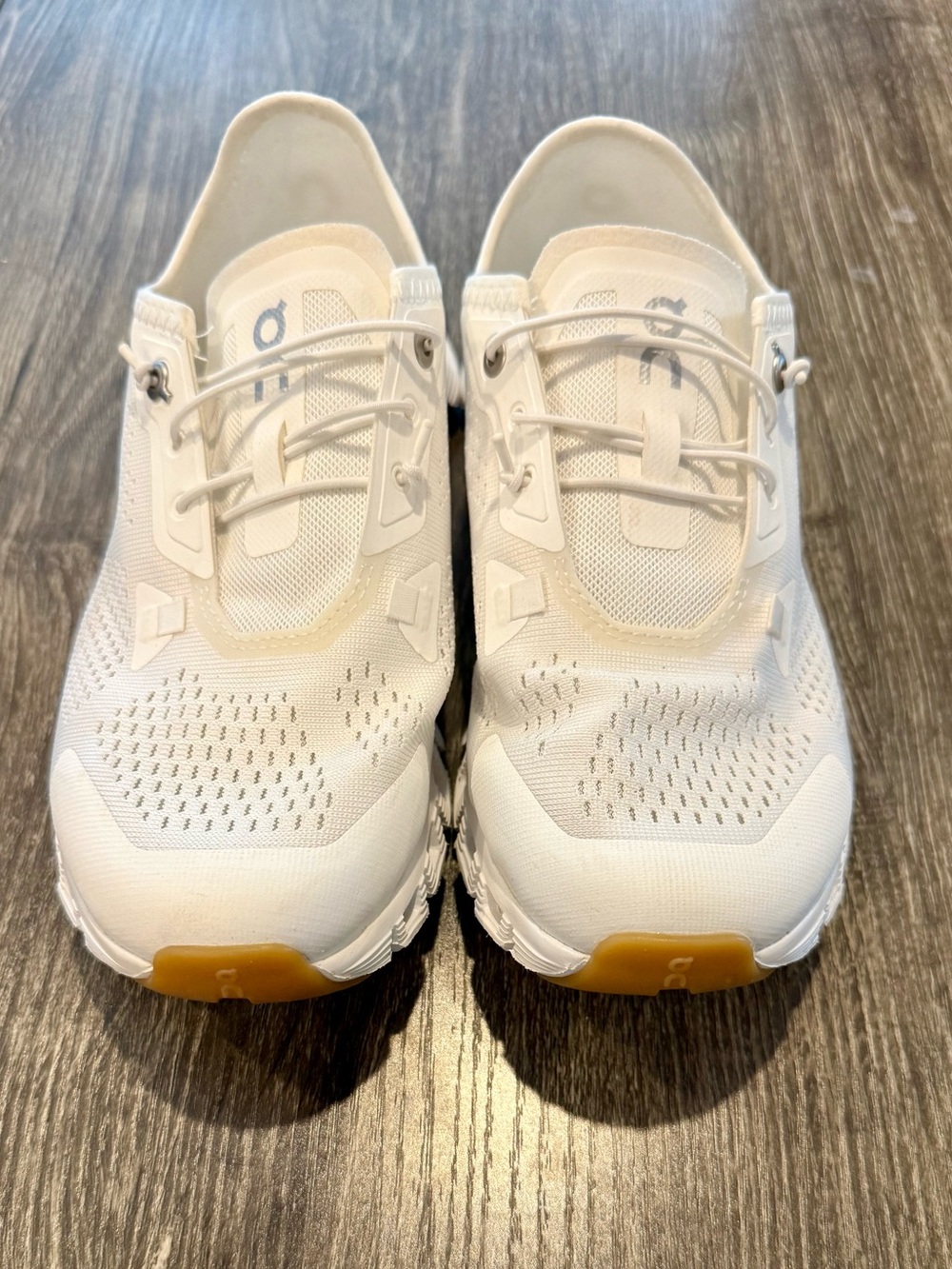 Women’s On Cloud 5 Coast - White Athletic Running Shoes - size 7